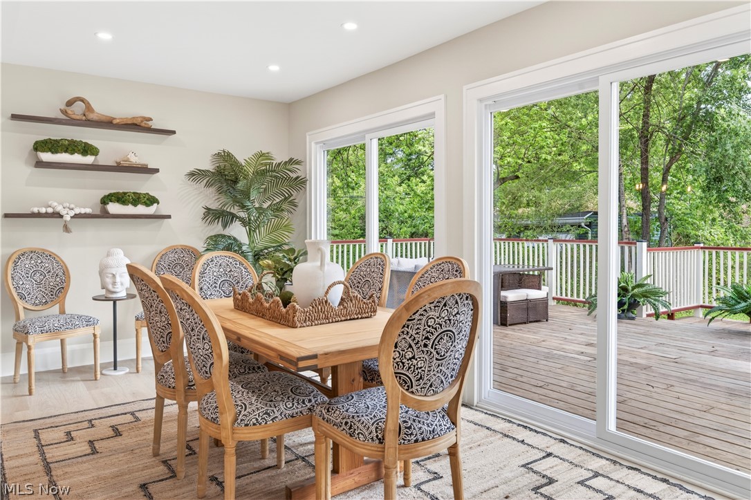 James J Hinde Realty Coventry - Residential