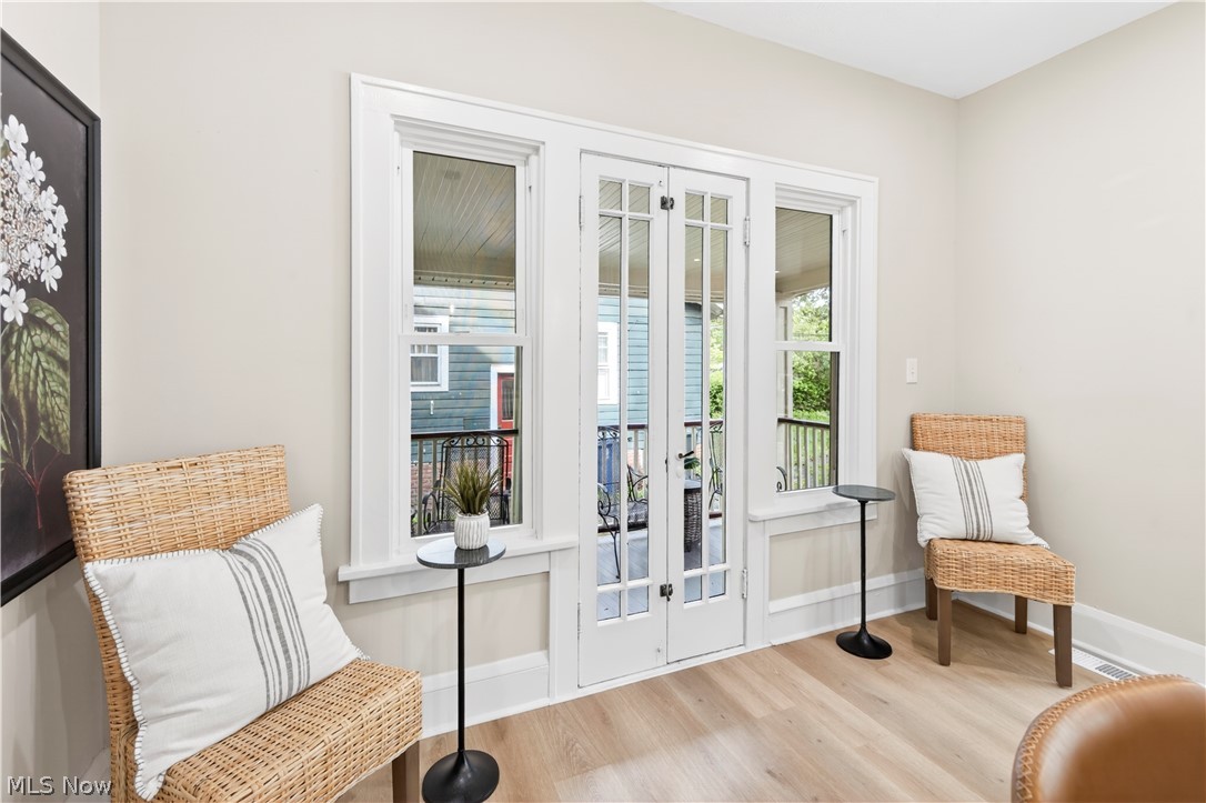 James J Hinde Realty Coventry - Residential