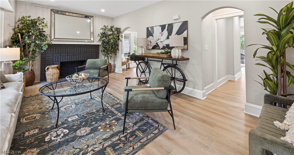 James J Hinde Realty Coventry - Residential