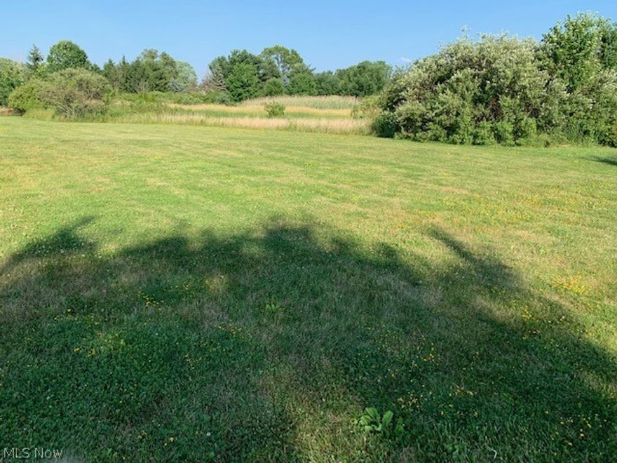 Approx. 1.80 acres. , 169 x 401 Residential lot in a Private Development. the buyer has to apply to Mahoning County Board of health for the well and septic .