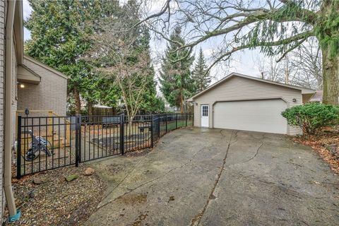 Tiny photo for 24011 Bruce Road, Bay Village, OH 44140 (MLS # 5187097)