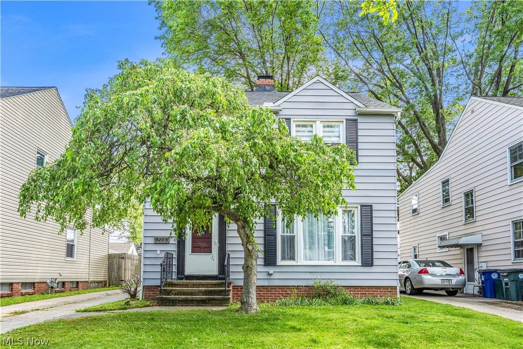 Photo of 9205 Beech Avenue, Brooklyn, OH 44144 (MLS # 5211931)