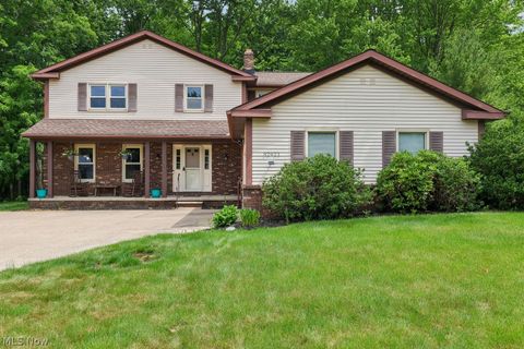 Photo for 32921 N Burr Oak Drive