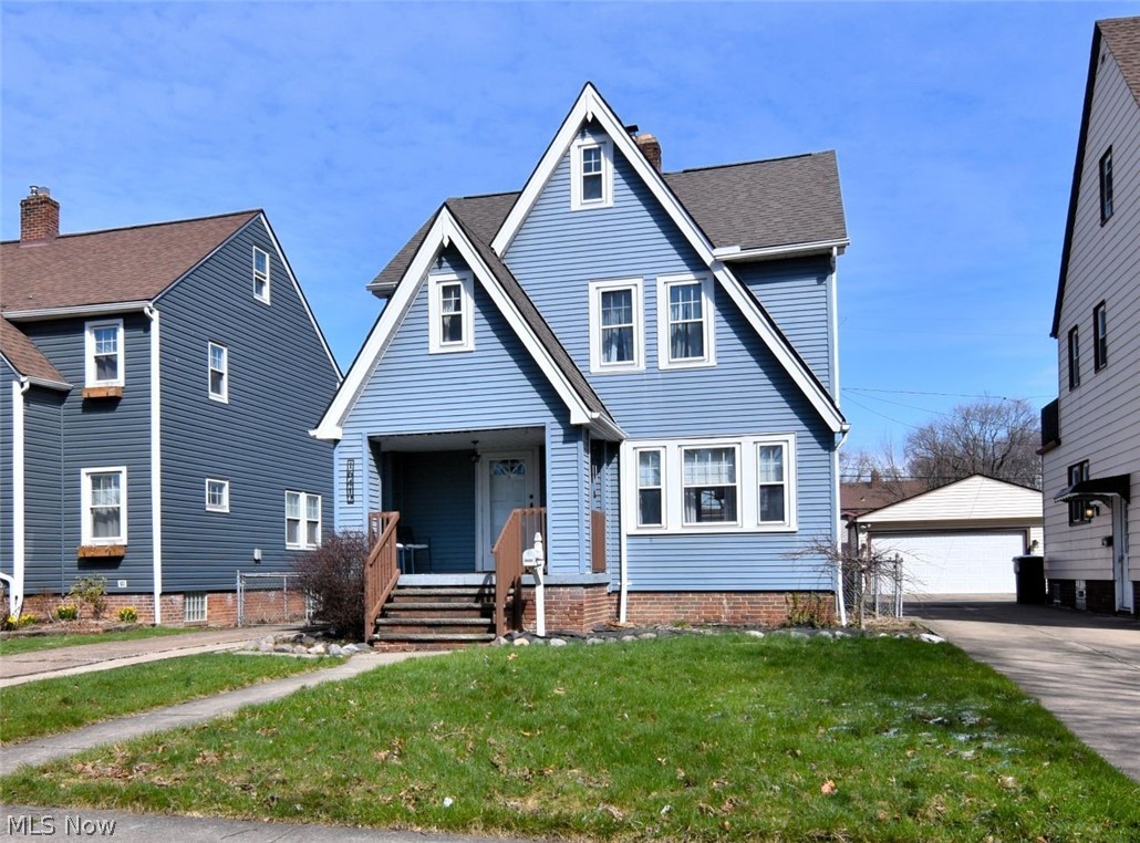 16412 Elsienna Avenue