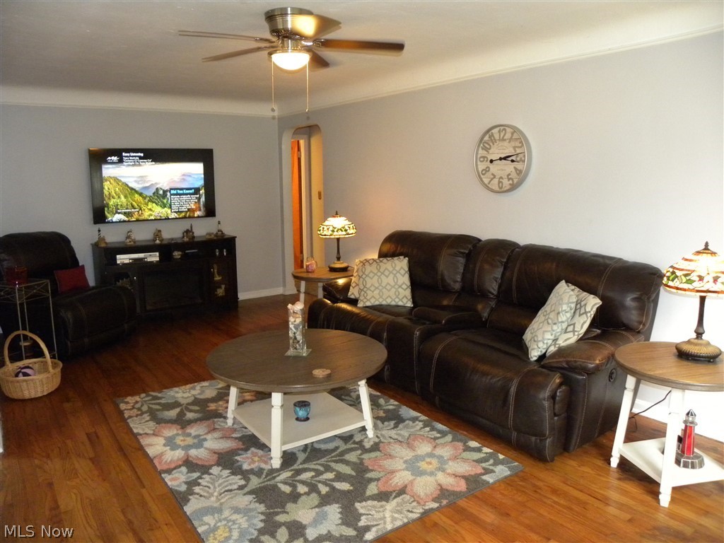 Clague Road Homes Cos - Residential