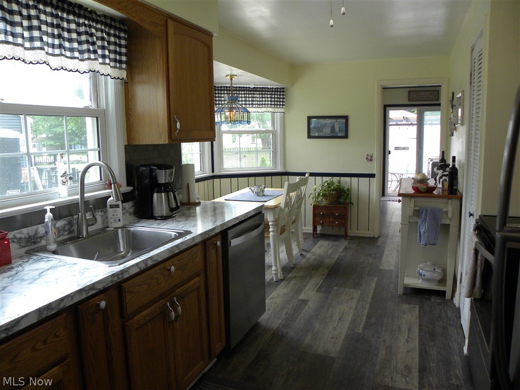 Clague Road Homes Cos - Residential