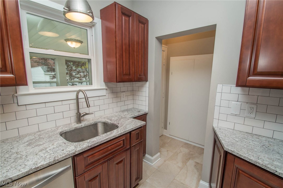 Utopia Beach 03 - Residential