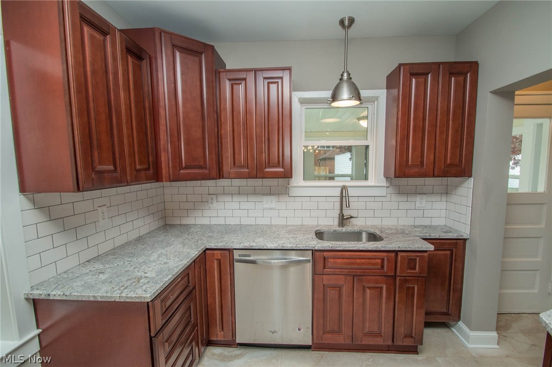 Utopia Beach 03 - Residential