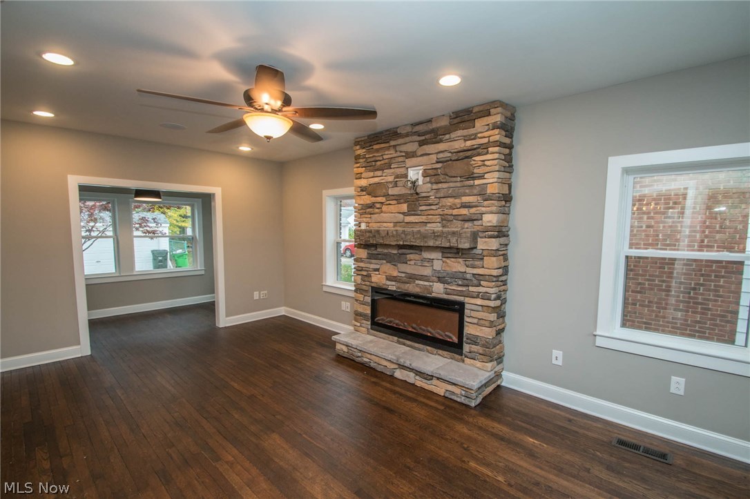 Utopia Beach 03 - Residential