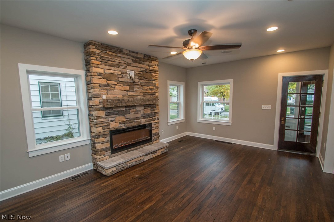 Utopia Beach 03 - Residential