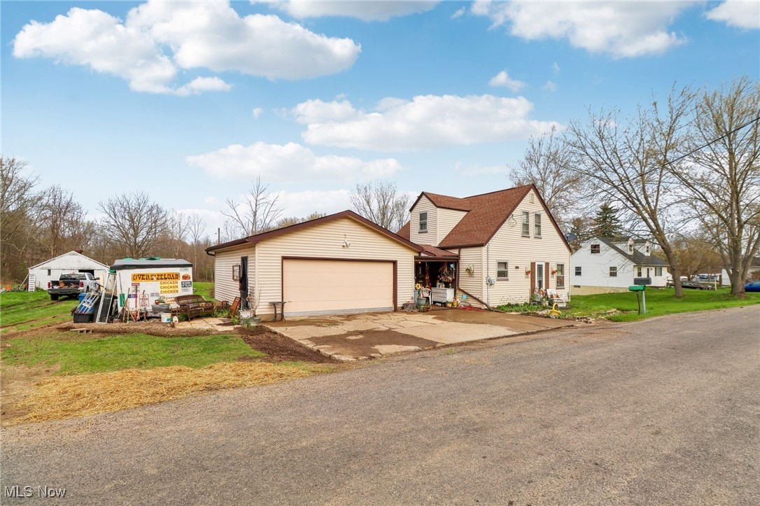 944 Bey Road, Akron, Ohio image 4