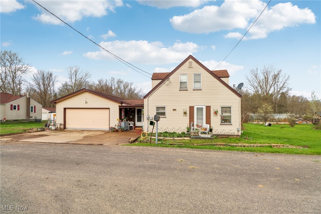 944 Bey Road, Akron, Ohio image 2