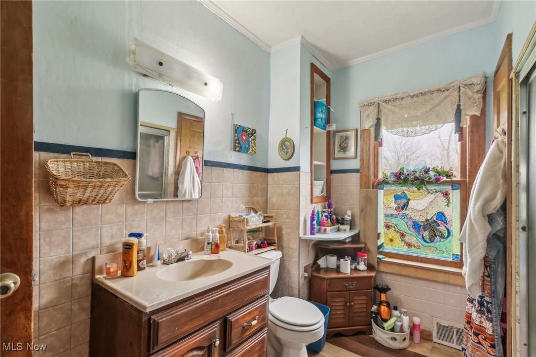 944 Bey Road, Akron, Ohio image 30
