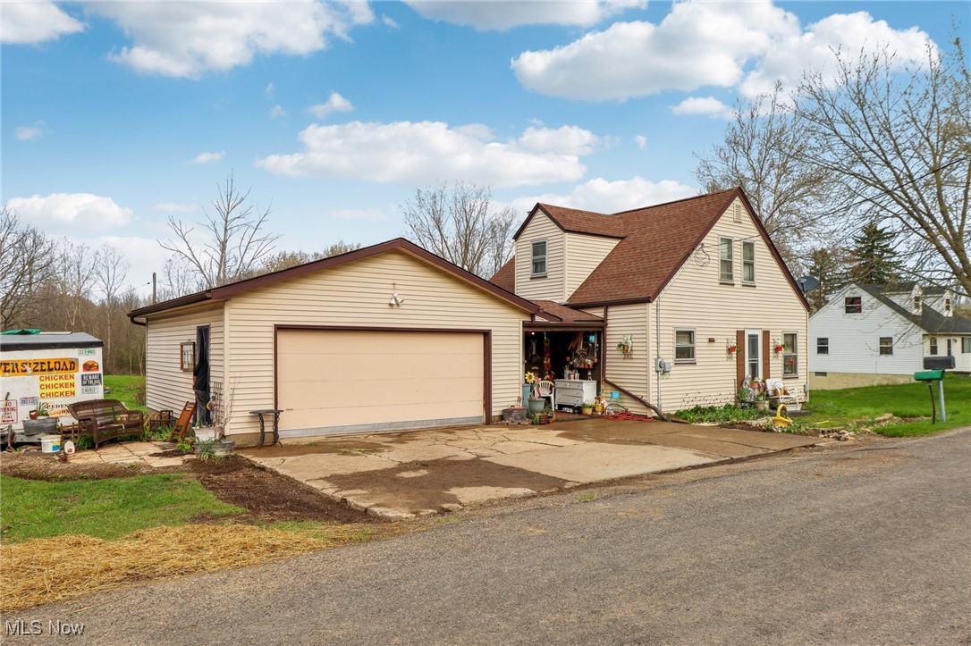 944 Bey Road, Akron, Ohio image 3