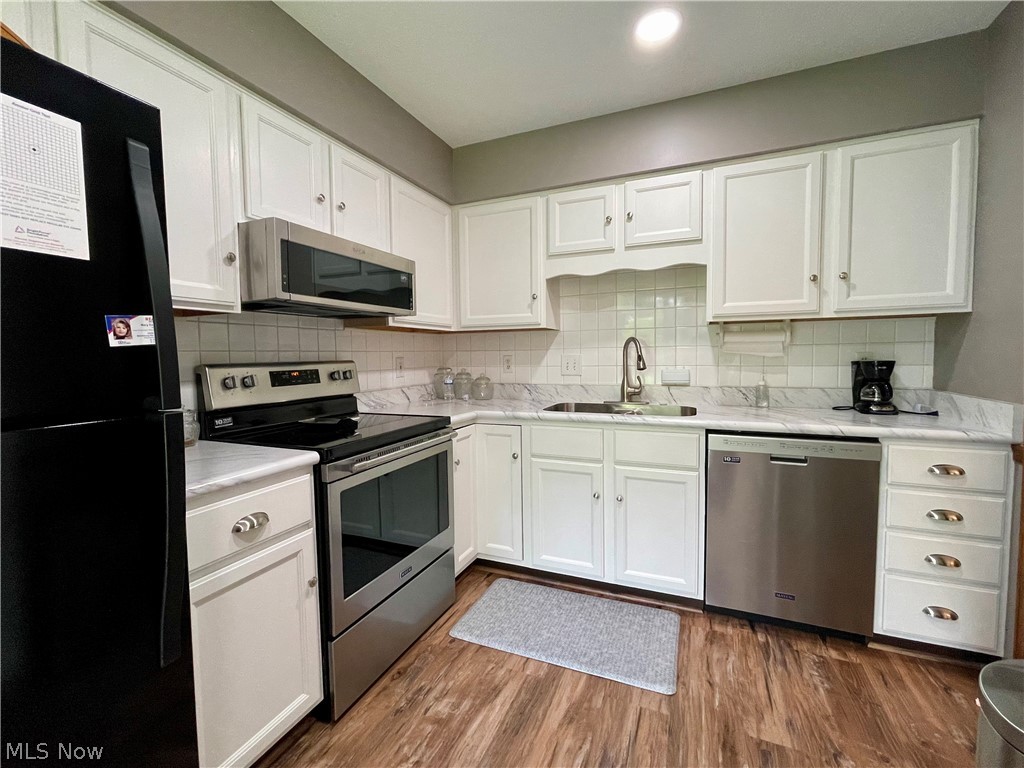 Sunset Knoll Condo - Residential