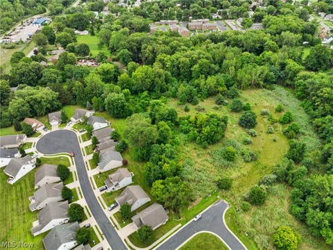 Tiny photo for Lighthouse Pointe Drive, Painesville, OH 44077 (MLS # 5239712)