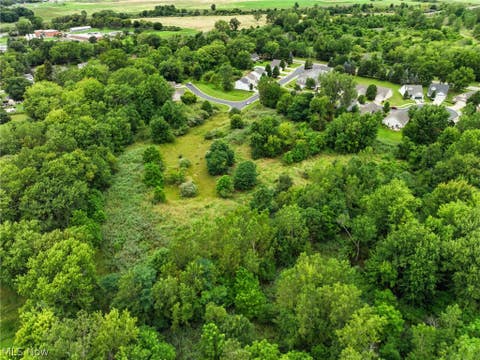 Tiny photo for Lighthouse Pointe Drive, Painesville, OH 44077 (MLS # 5239712)