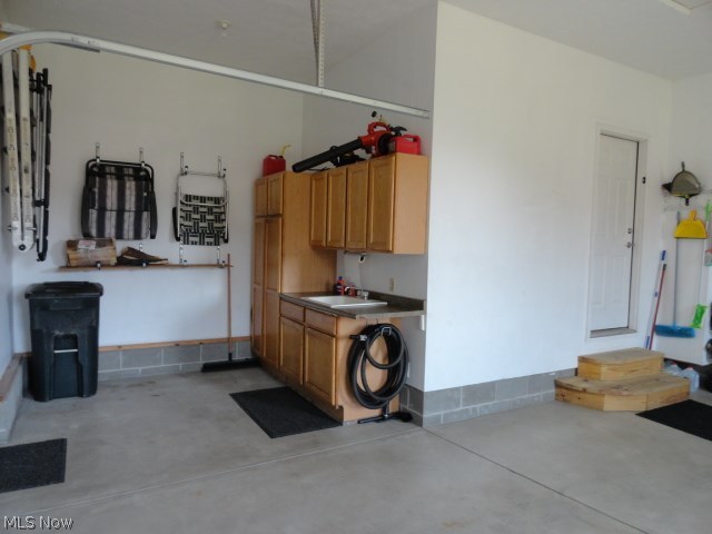 Bob-O-Link - Residential