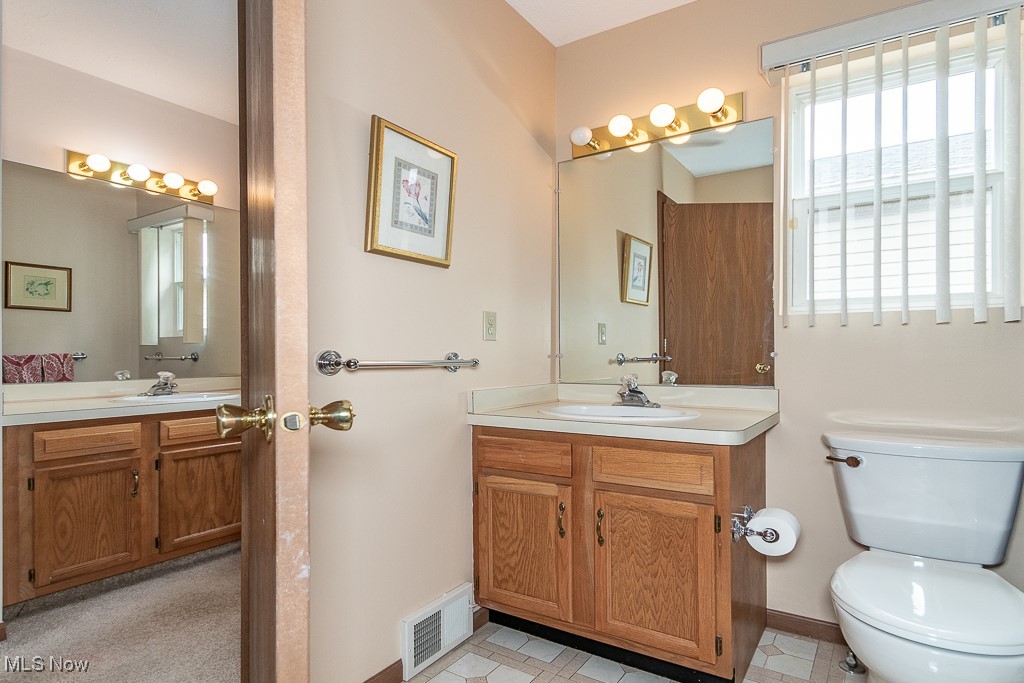 Lanmark Cove Condo Ph V - Residential