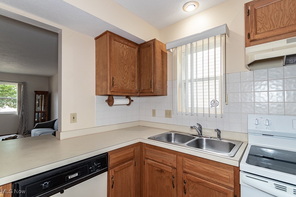 Lanmark Cove Condo Ph V - Residential