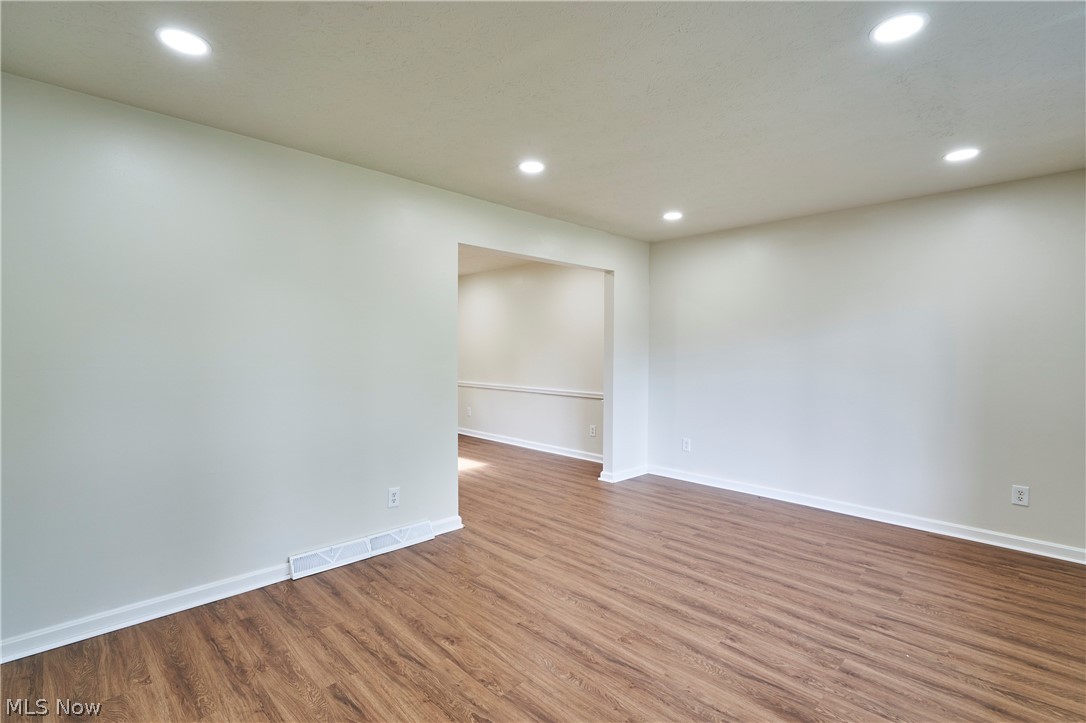 4368 Norona Drive