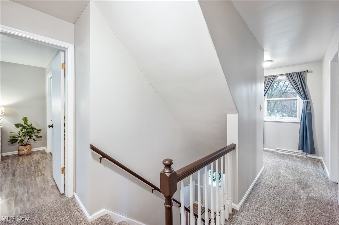 5700 Sharon Drive, Youngstown, Ohio image 25