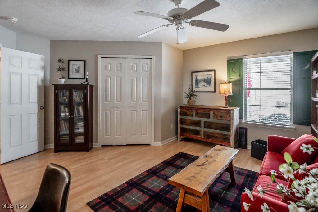 Plesant Lakes Condo - Residential