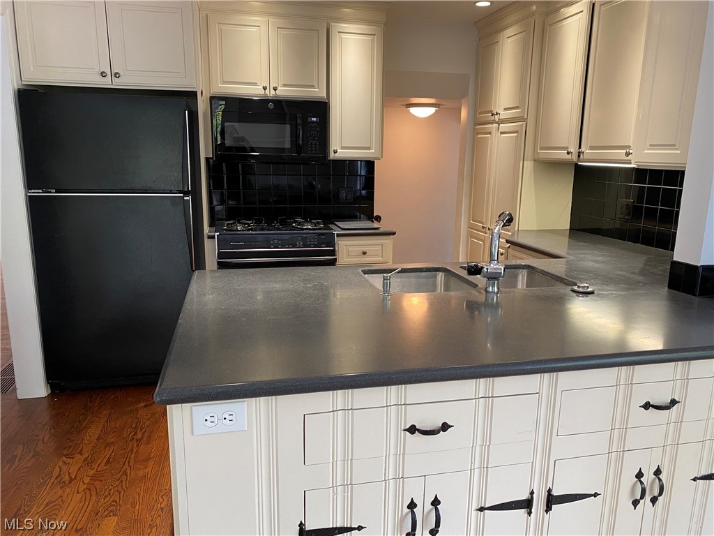 Hilltop Estates - Residential