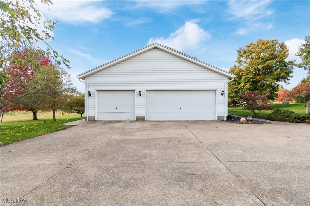 1762 Charolais Street, Uniontown, Ohio image 46