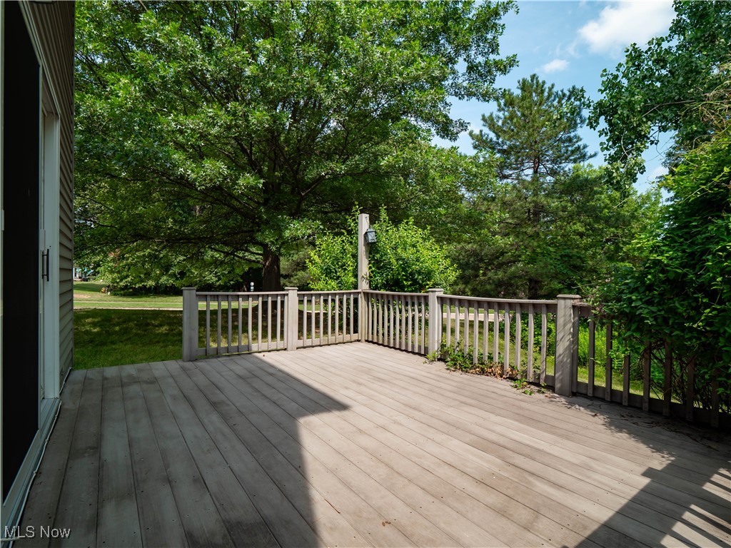 15762 Grosse Pointe Oval