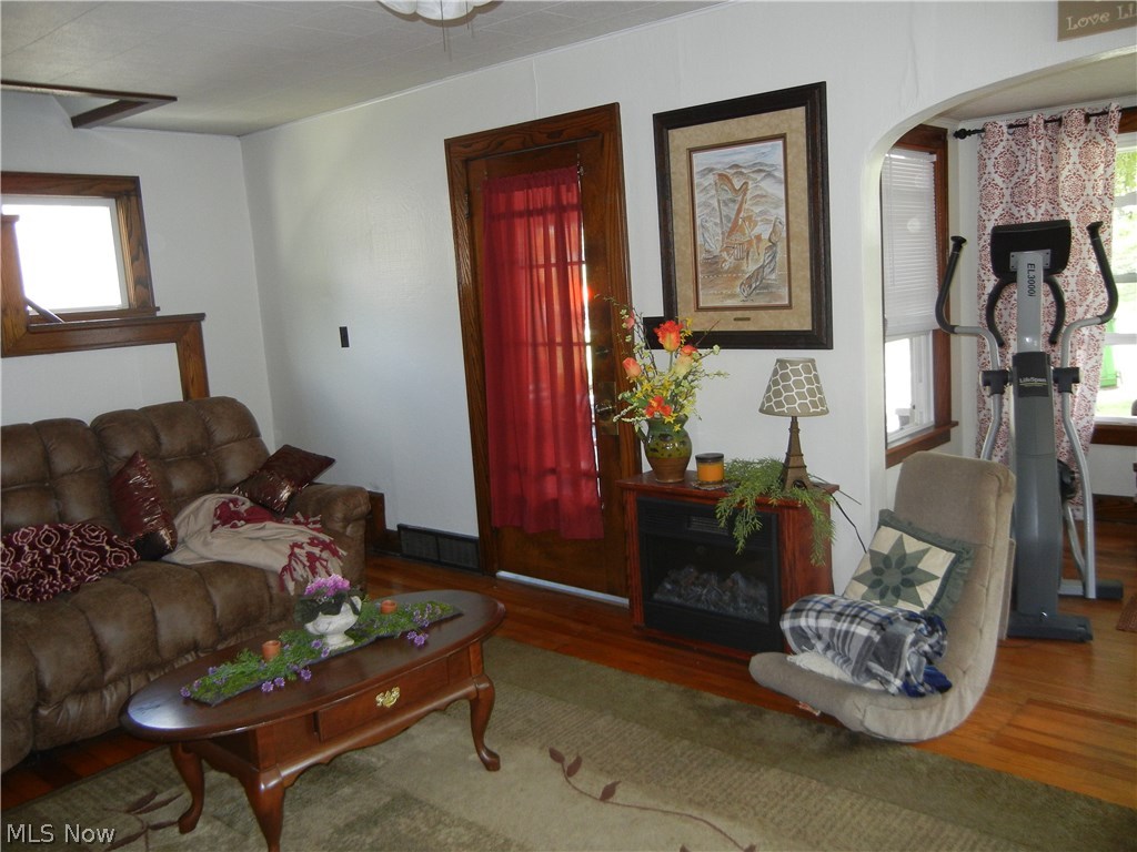 Village/Sugarcreek - Residential