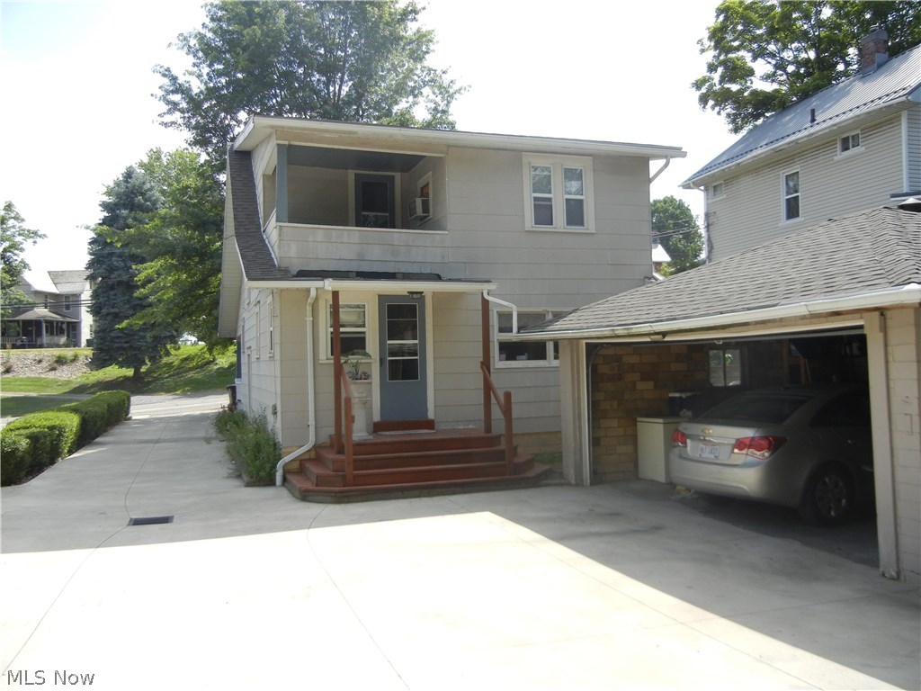 Village/Sugarcreek - Residential