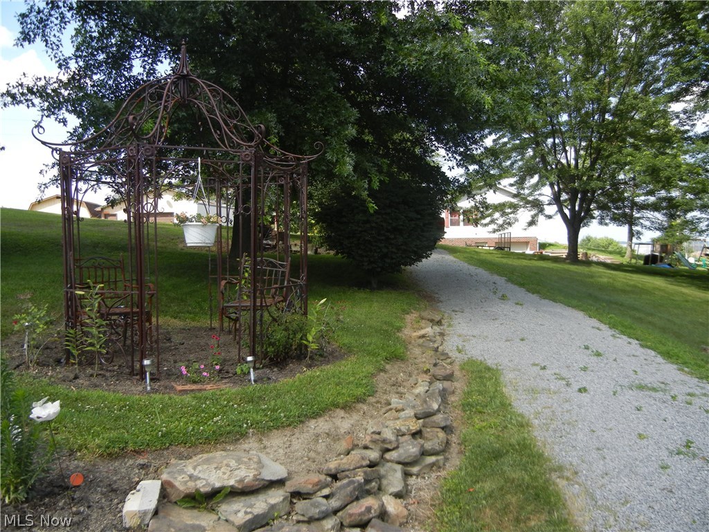 Village/Sugarcreek - Residential