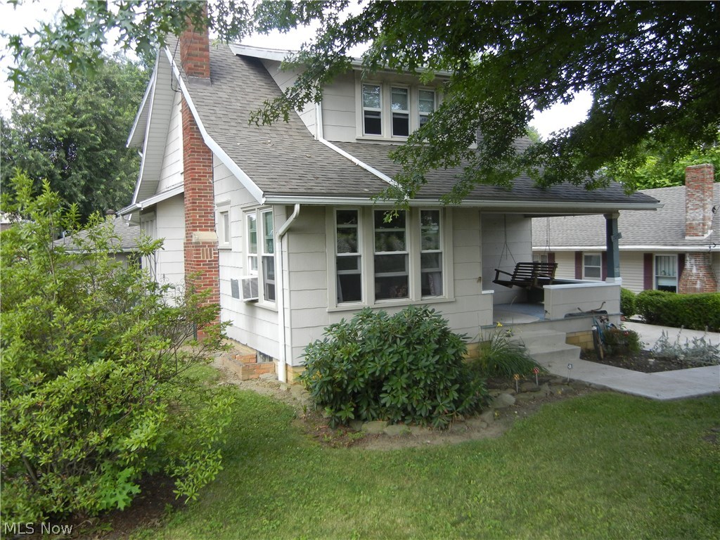 Village/Sugarcreek - Residential