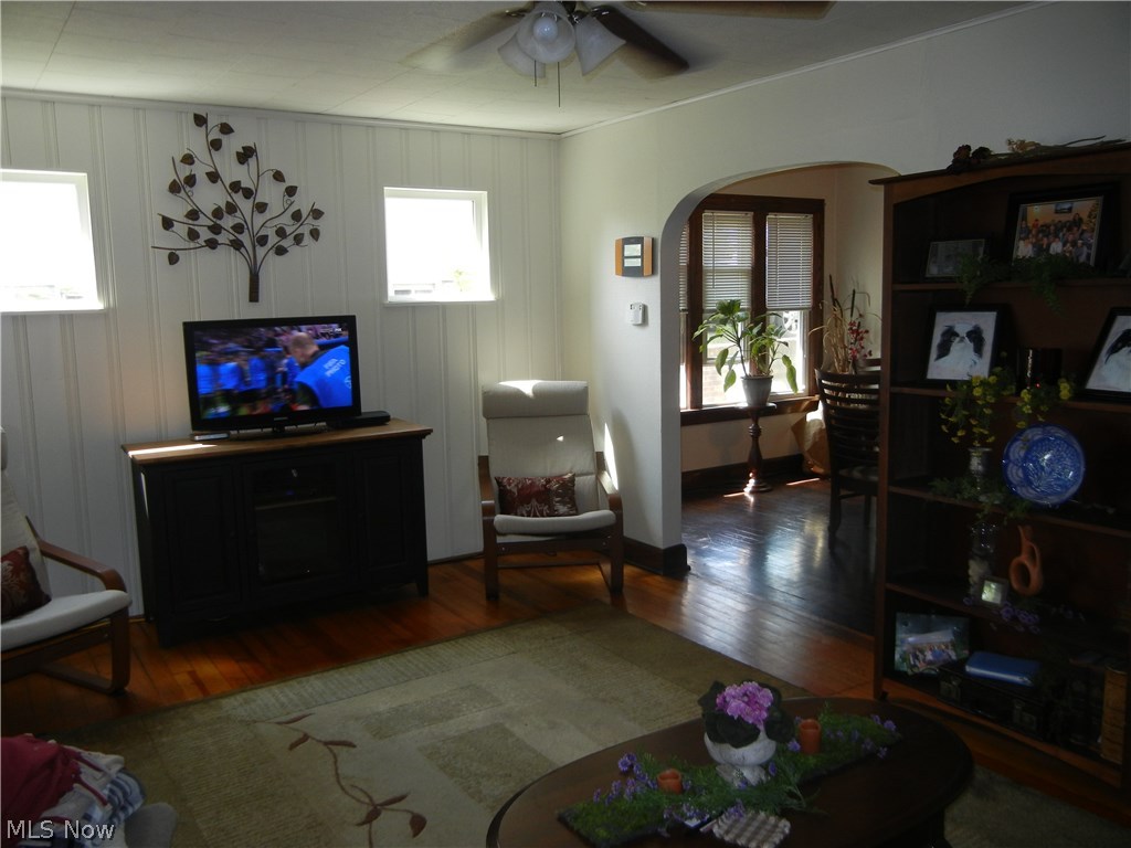 Village/Sugarcreek - Residential