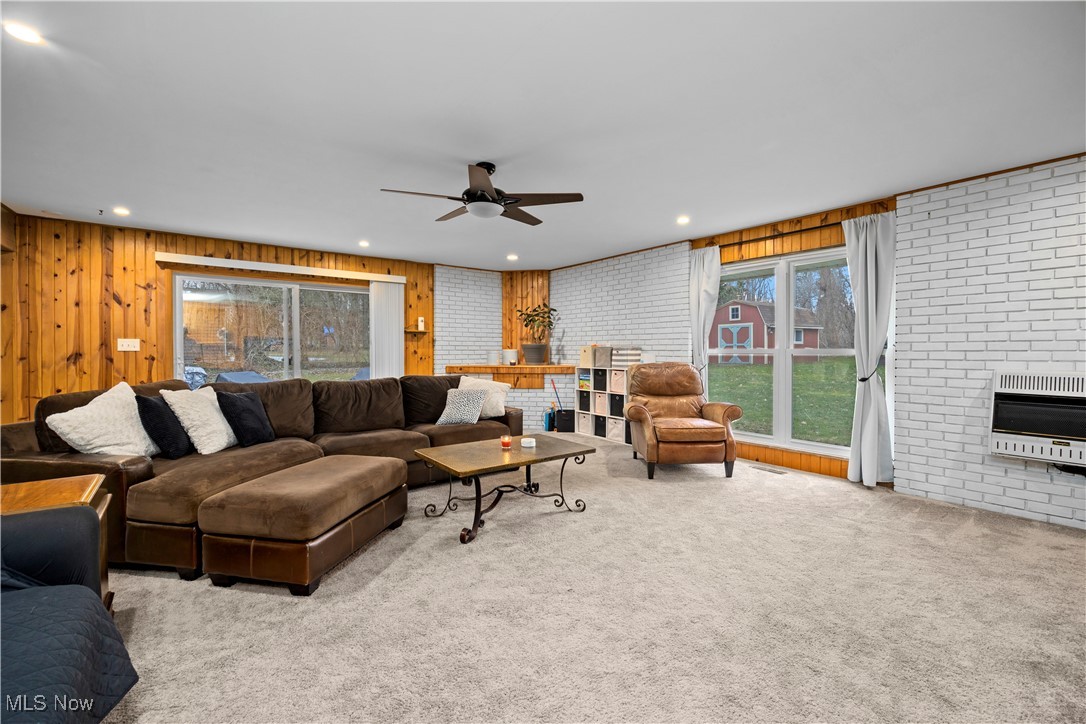8402 Metropolitan Boulevard, Olmsted Falls, Ohio image 17