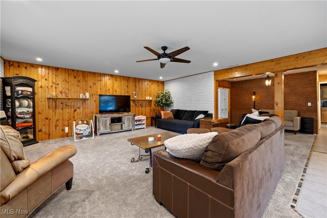 8402 Metropolitan Boulevard, Olmsted Falls, Ohio image 19