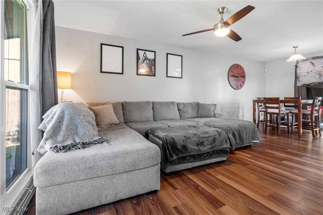 Je Reeves First Add - Residential
