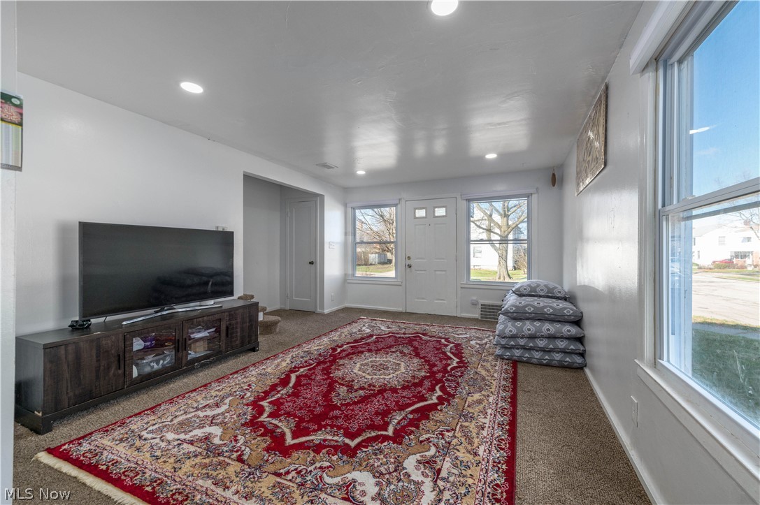 14101 Rainbow Avenue