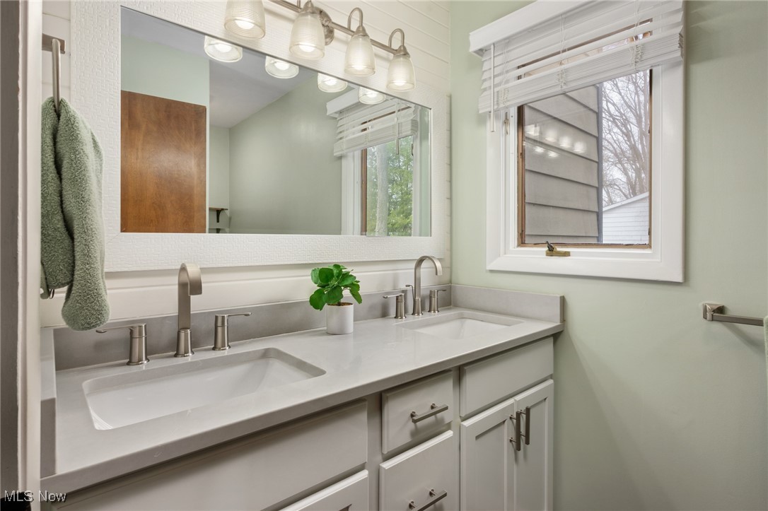 3328 Edington Road, Fairlawn, Ohio image 23