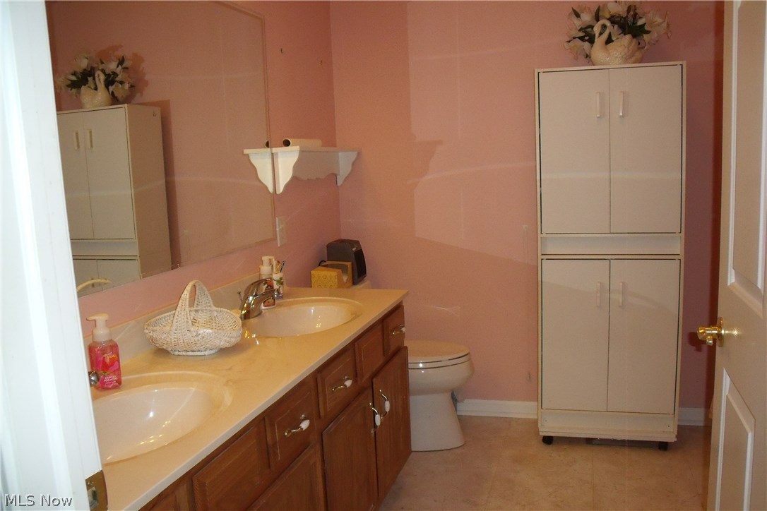 Athenian Village Condo Ph 06 - Residential