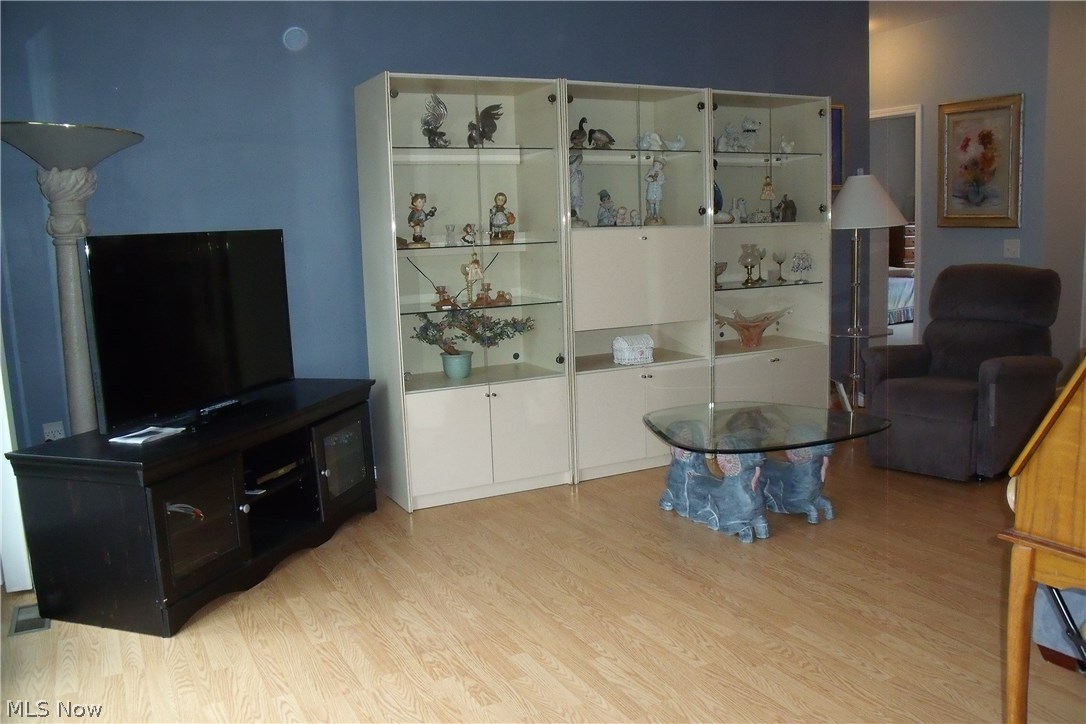 Athenian Village Condo Ph 06 - Residential