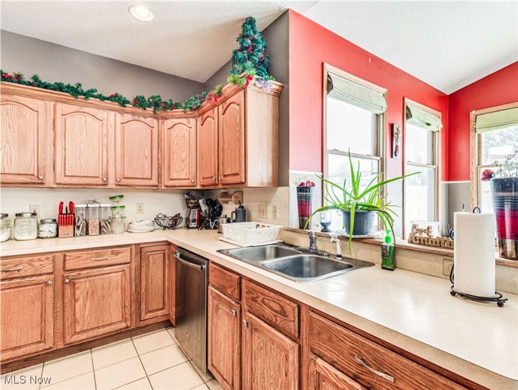 Photo of 1130 Brynmar Lane, Medina, OH 44256 (MLS # 5179106)