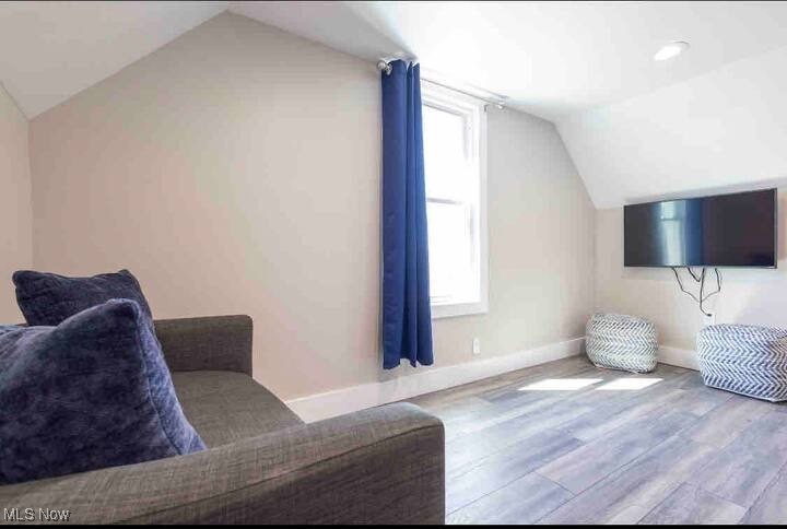 And Bounded & Described As F - Residential Income