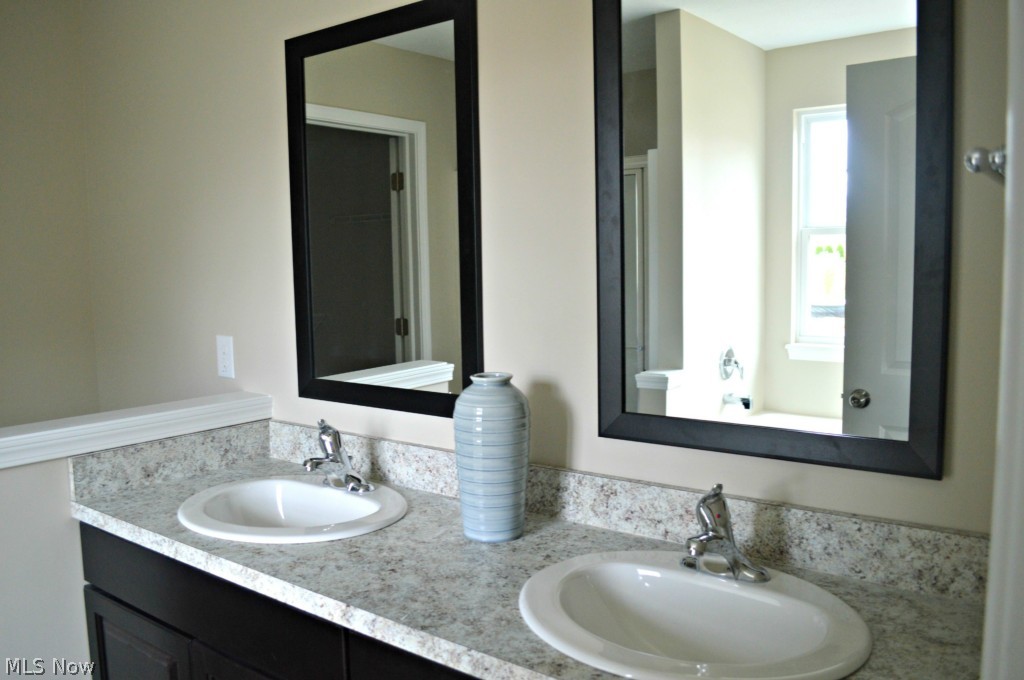 Meadows of Aurora - Residential