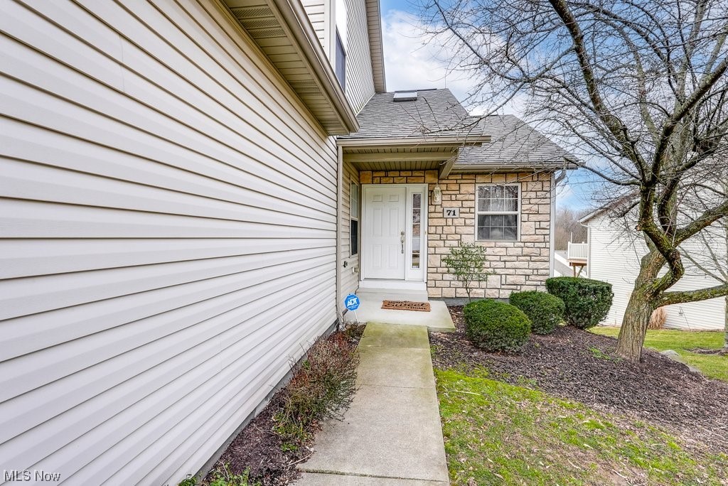 Falls River Xing Cluster Unit - Residential