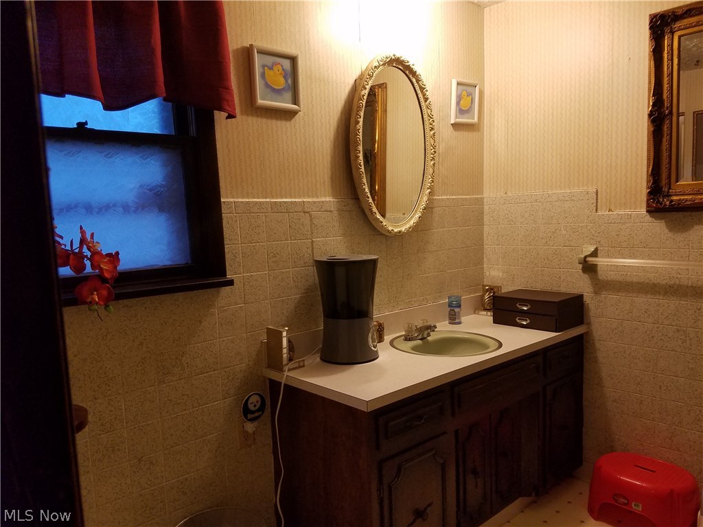 Village/East Youngstown - Residential