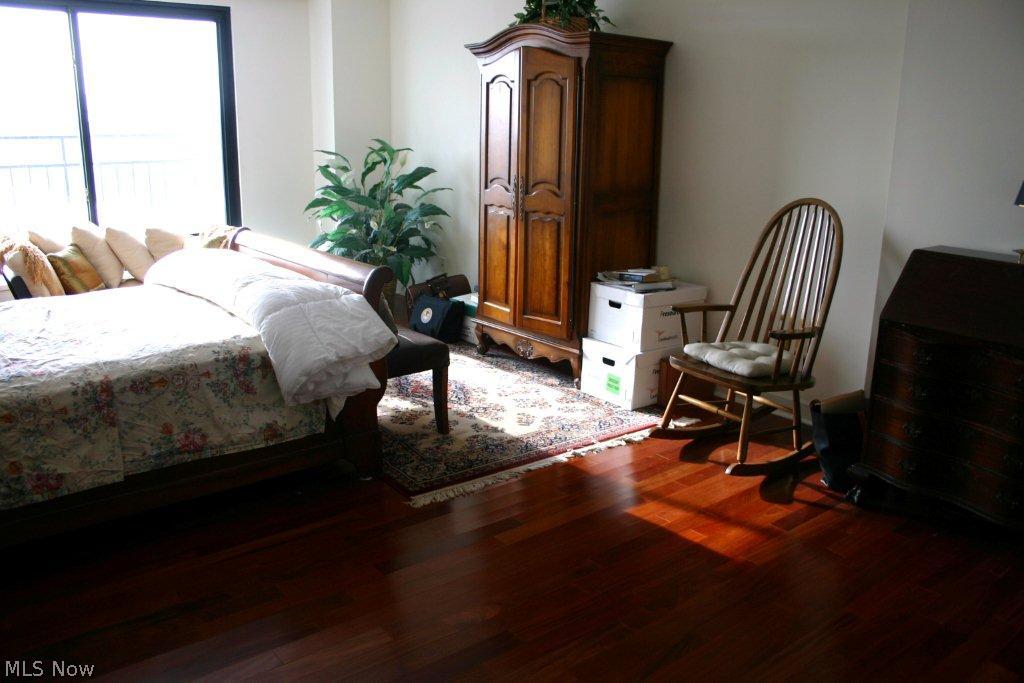 Bratenahl Place Condo - Residential Lease