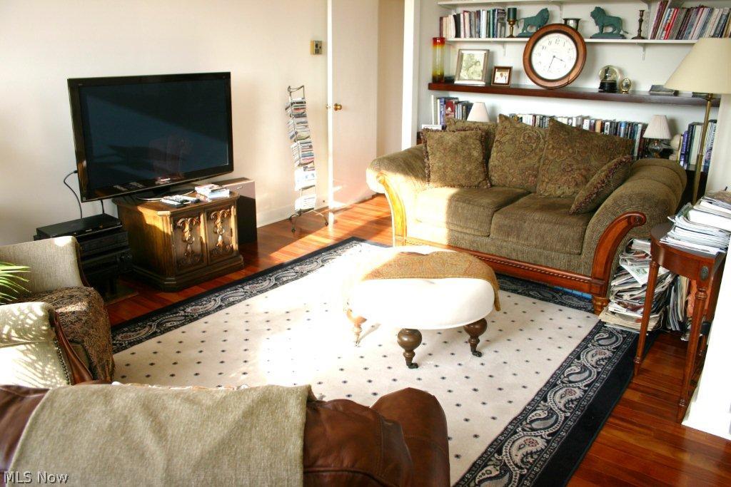 Bratenahl Place Condo - Residential Lease