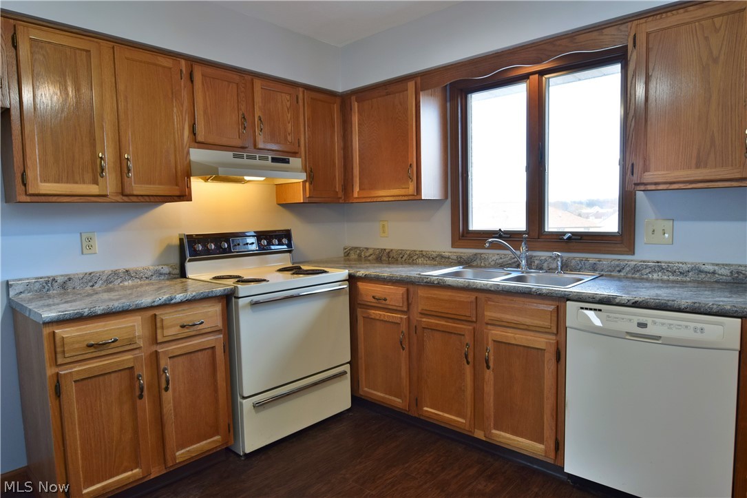 Presidential Square Estates Condo - Residential